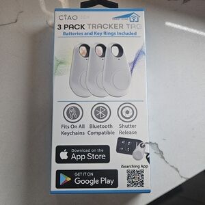 NWT White Bluetooth Tracker 3-Pack
